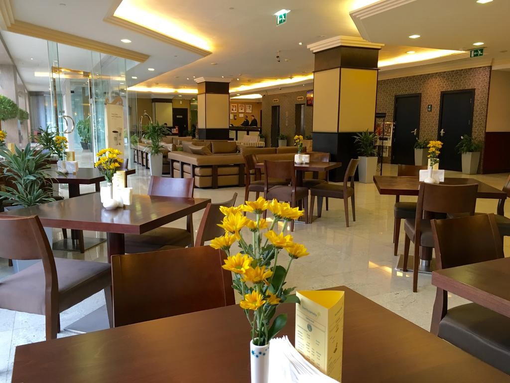 Star Metro Deira Hotel 