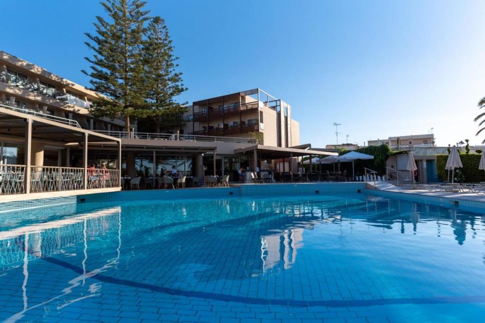 Minos Aparthotel 4*