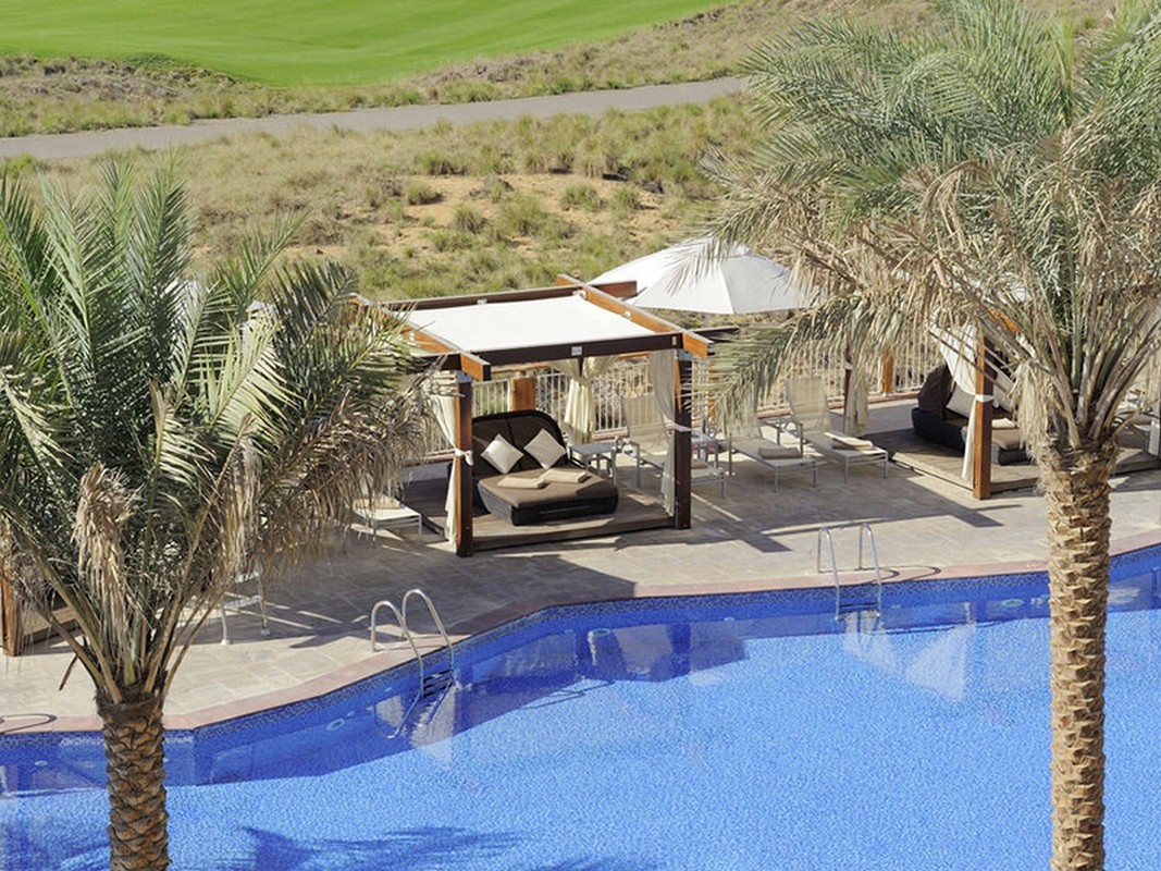 Yas Plaza Mangroves by IHG (ex. Radisson Blu Abu Dhabi Yas Island) 5*