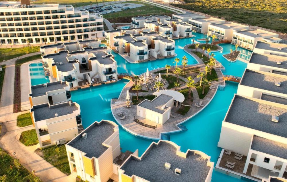 Aquasis Deluxe Resort & Spa 5*