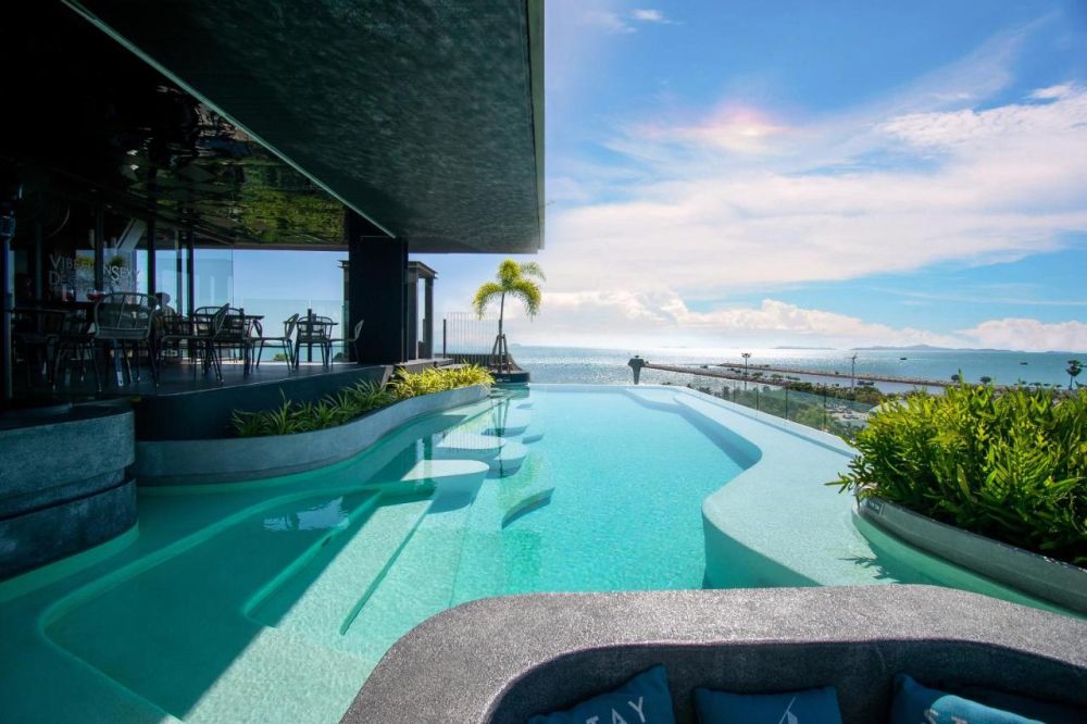 Seaphere Pattaya Hotel (ex. Cross Vibe Pattaya Seaphere) 4*