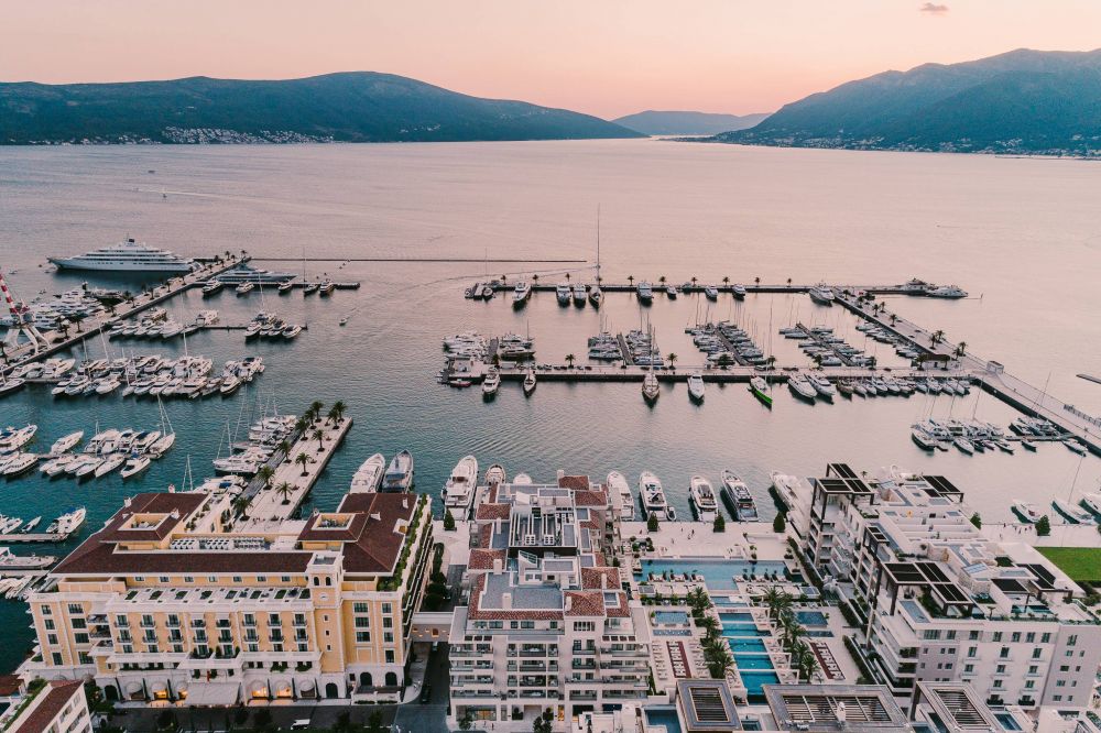 Regent Porto Montenegro 5*