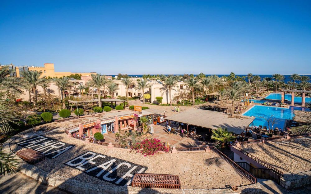 Tamra Beach Resort 4*