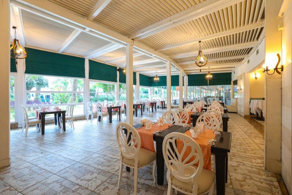 Crystal Admiral Aqua Collection (ex. Crystal Admiral Resort Suites & Spa) 5*