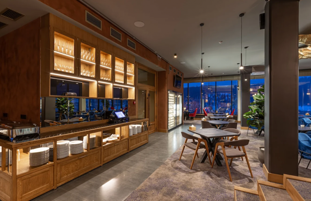 Fomich Residence 