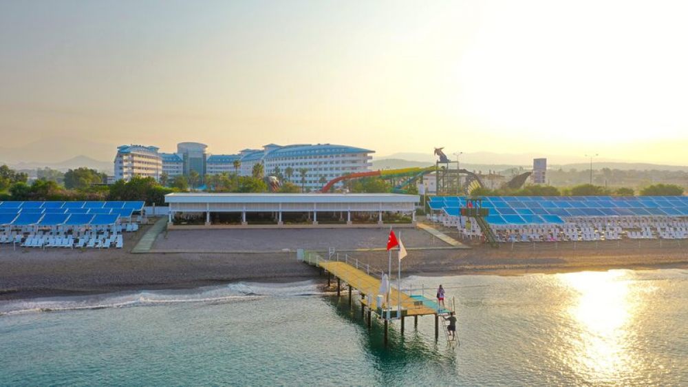 Crystal Admiral Aqua Collection (ex. Crystal Admiral Resort Suites & Spa) 5*