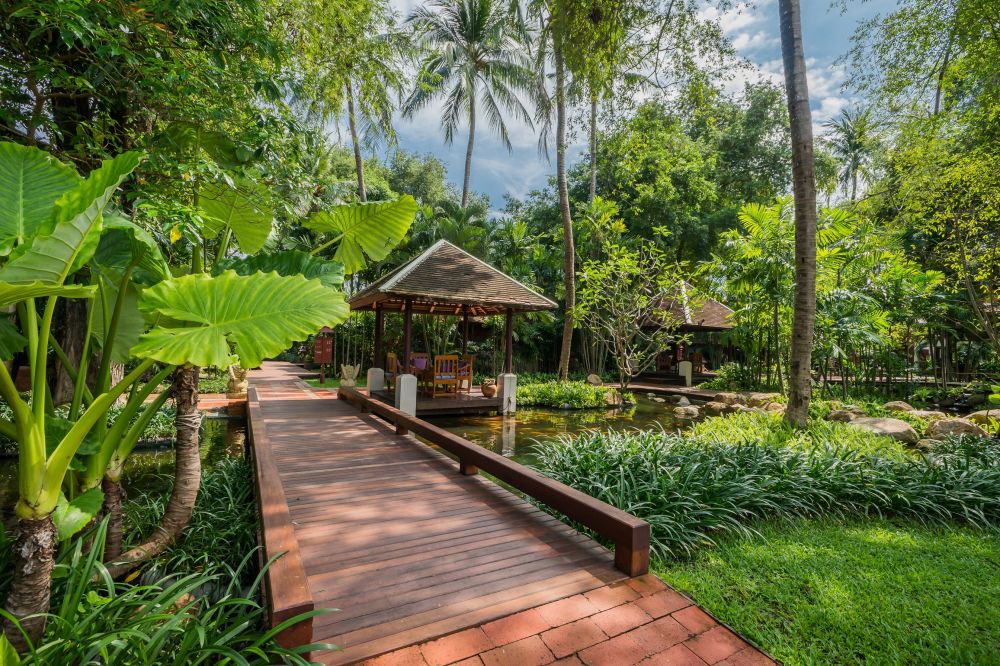 Chaweng Regent Beach Resort 4*