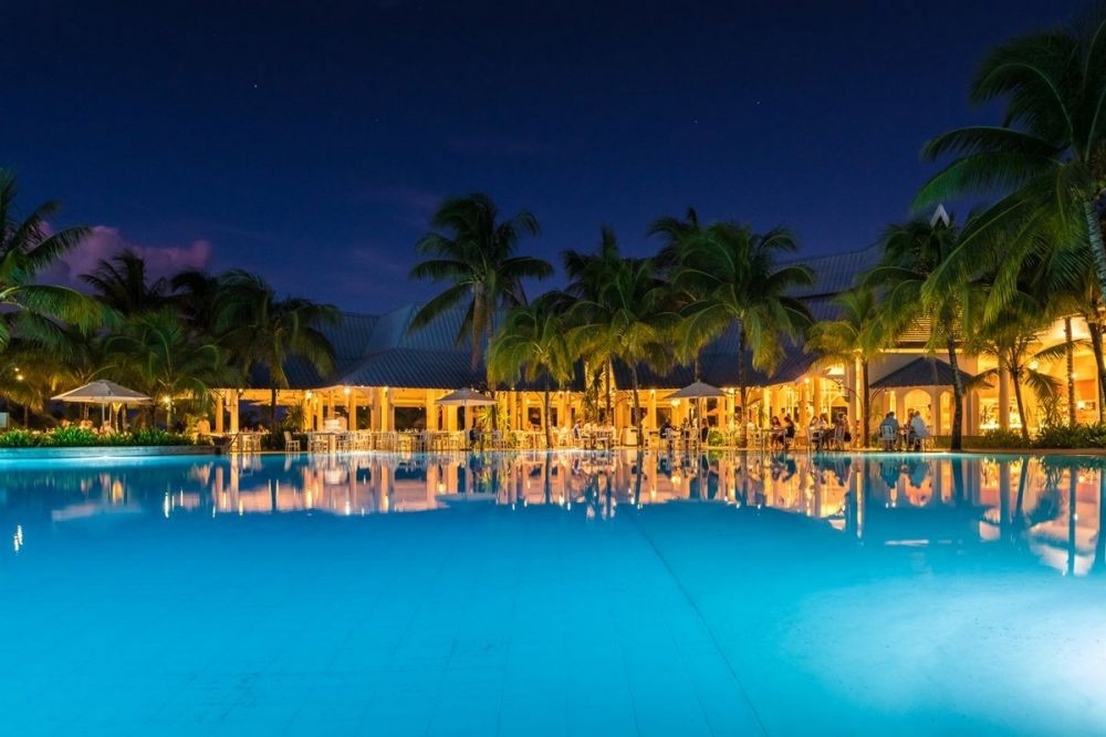 Victoria Beachcomber Resort & SPA 4*