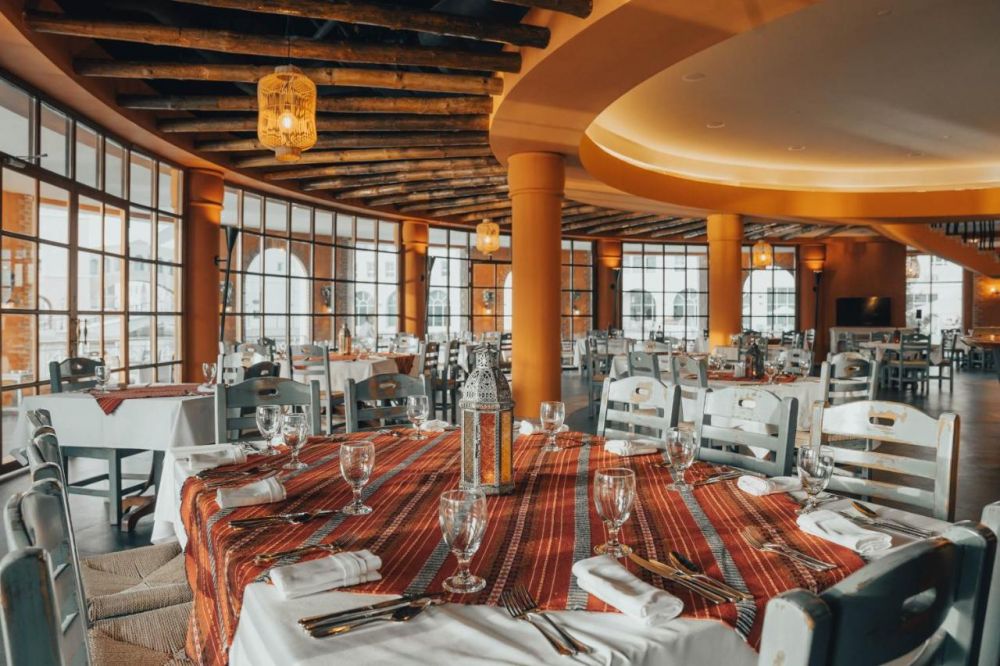 Millennium Lakeview Hotel (ex. Copthorne Lakeview Hotel) 4*