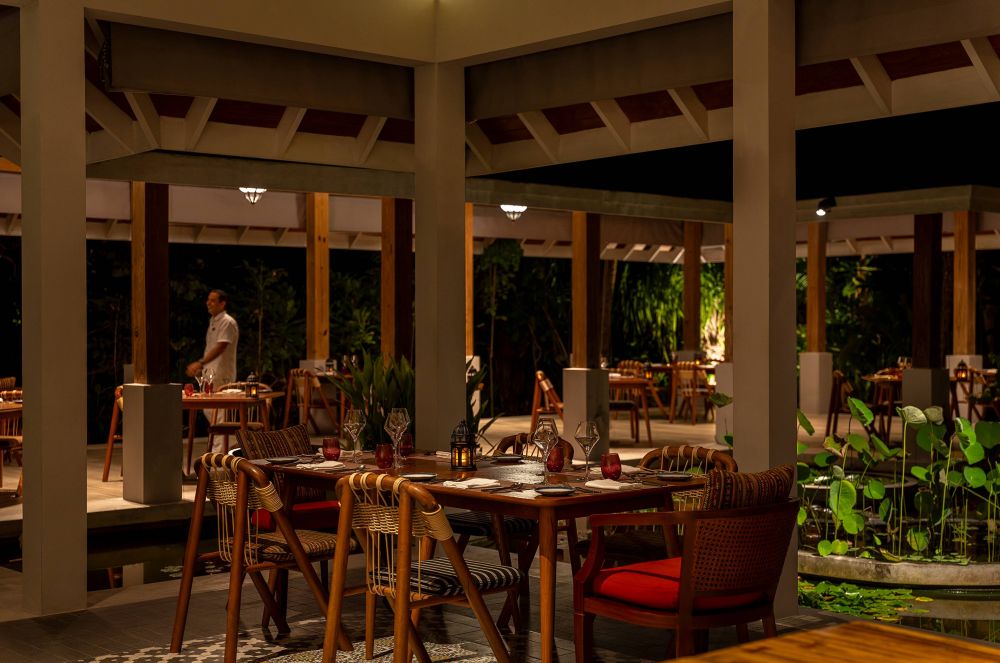 Niva Dhigali Maldives (ex. Dhigali Maldives) 5*