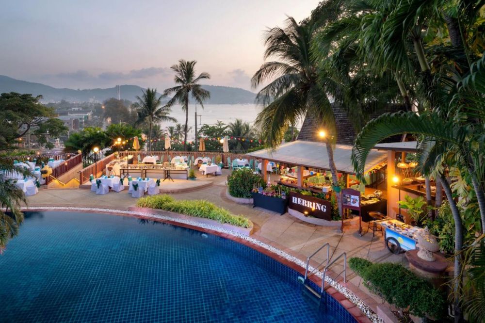 Novotel Phuket Resort Patong 4*