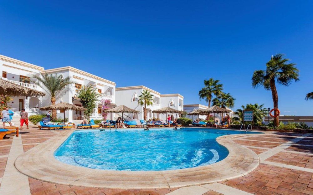 Club Reef Hotel 4*