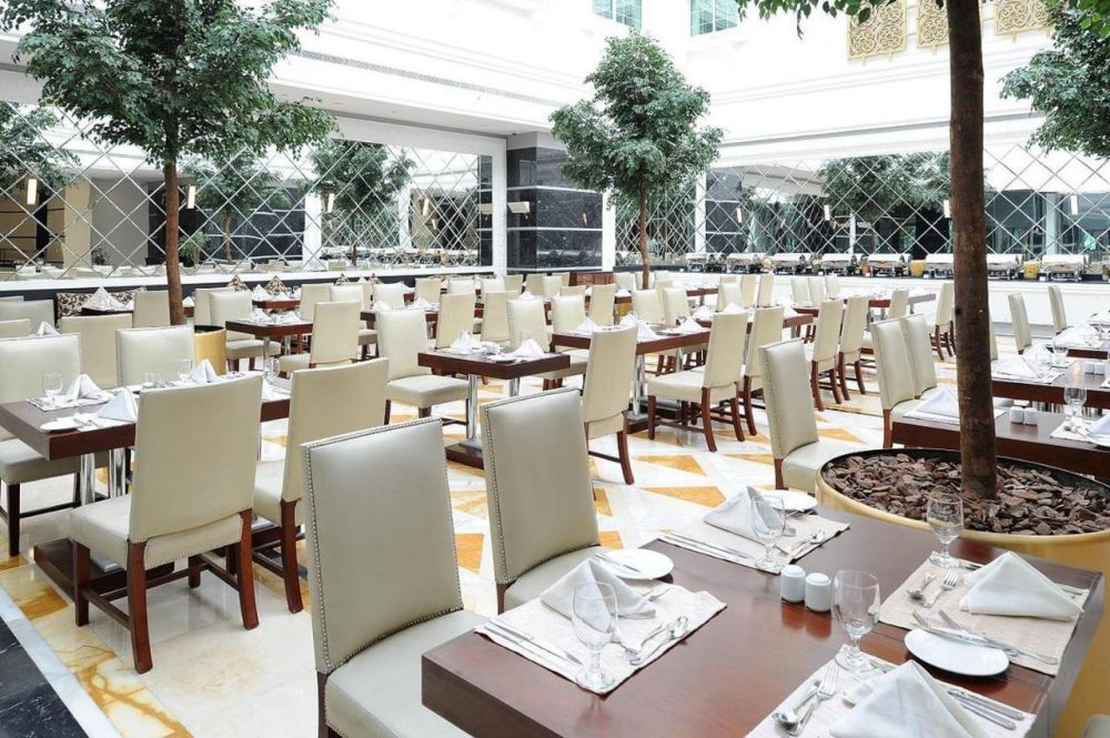 Sunday Holiday International Hotel (ex. Holiday International Hotel Embassy District) 4*