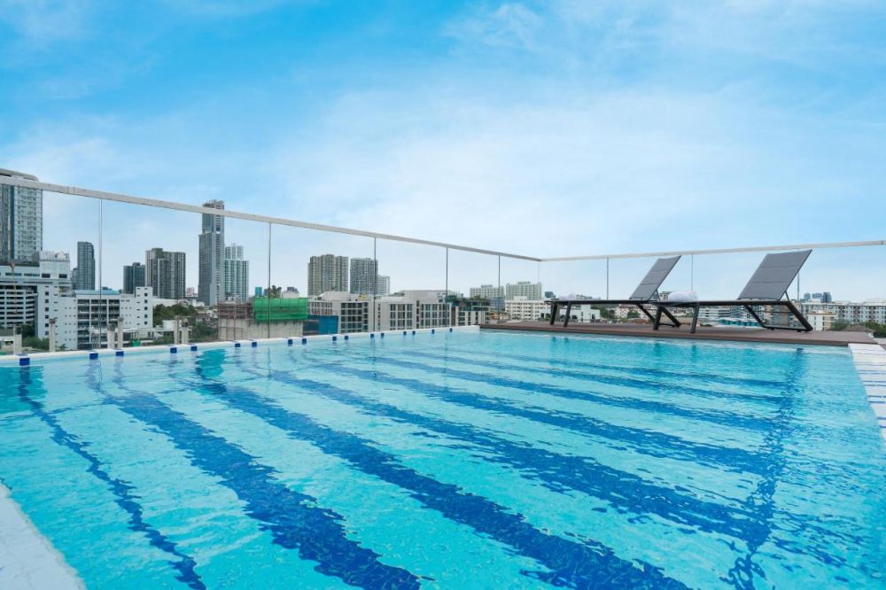 Hotel Amber Sukhumvit 85 3*