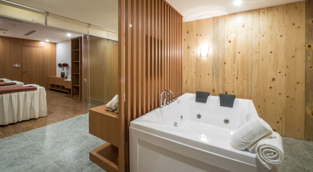 Haian Beach Hotel & Spa 4*