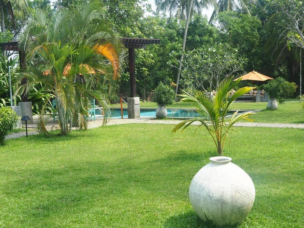 Buckingham Place (5+ only) 4*