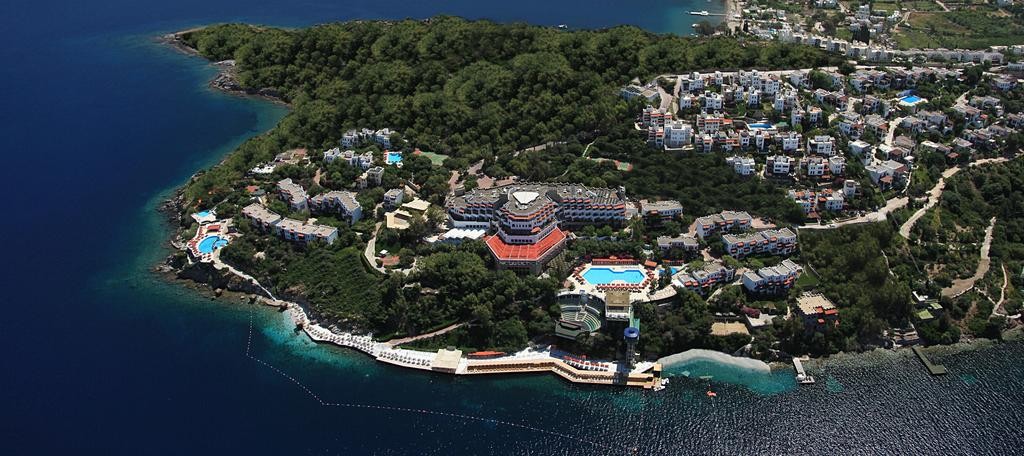 Green Beach Resort 5*