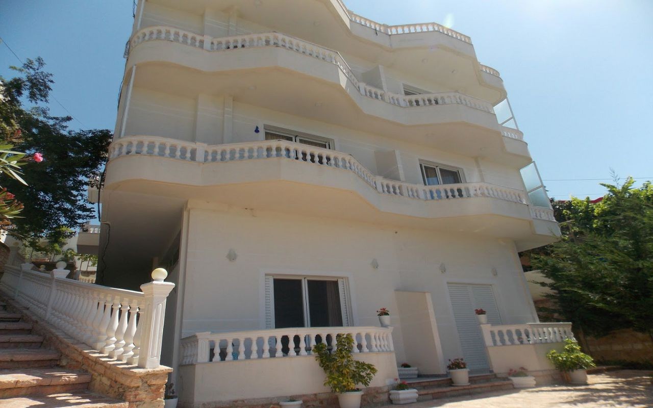 Relax Apartments Saranda - 1 3*
