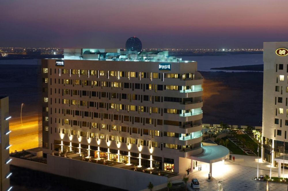 Staybridge Suites Abu Dhabi Yas Island 5*