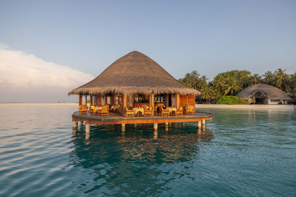 Angsana Velavaru 5*