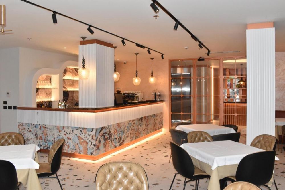 Giulia Albergo 4*