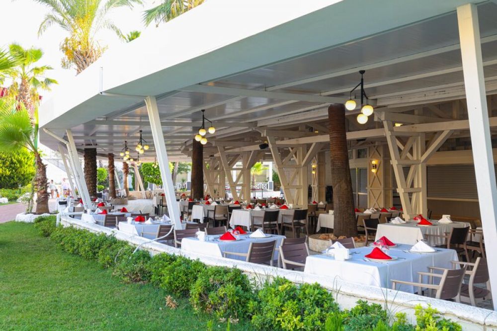 Crystal Admiral Aqua Collection (ex. Crystal Admiral Resort Suites & Spa) 5*
