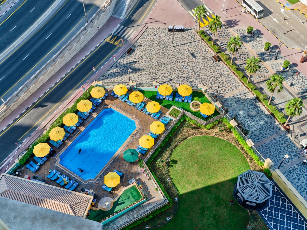 Ramada Hotel & Suites By Wyndham Jbr (ex. Hawthorn Suites) 4*