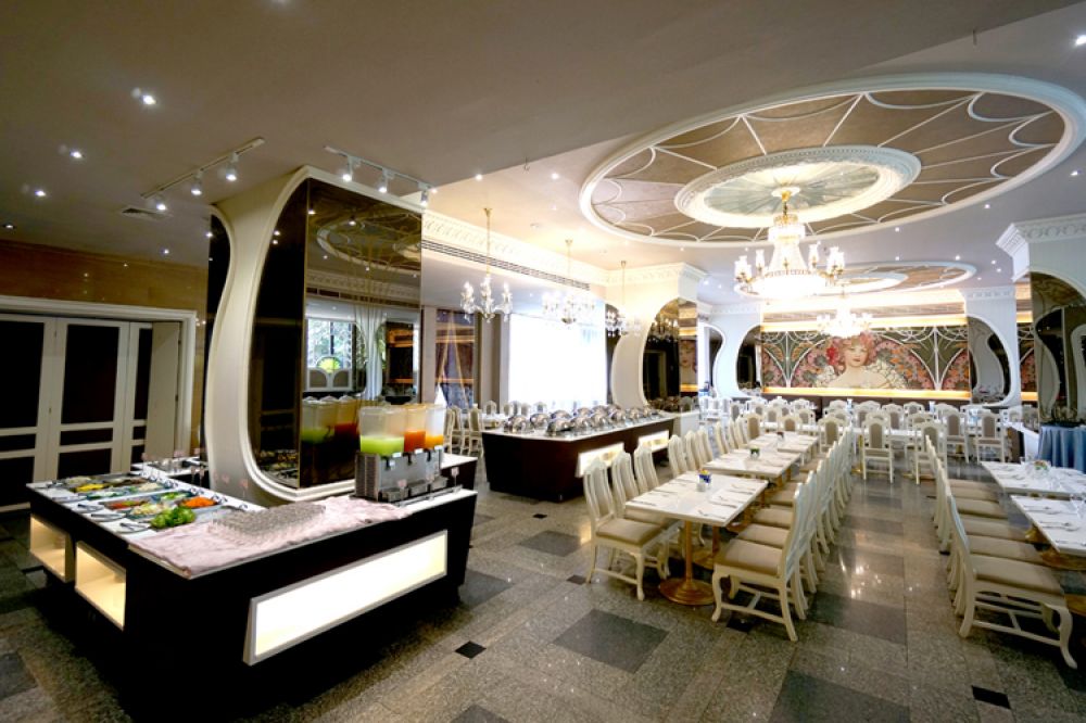 Royal Benja Hotel 3+