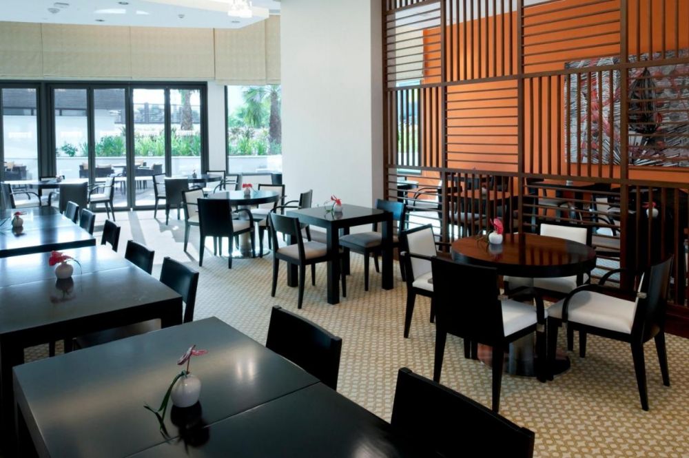 Staybridge Suites Abu Dhabi Yas Island 5*