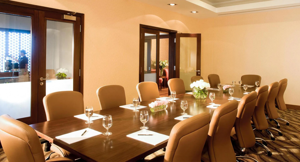 La Suite Dubai Hotel & Apartments Operated by Minor Hotels ( ex. La Suite Dubai Hotel & Apartments, ex. Fraser Suites) 5*