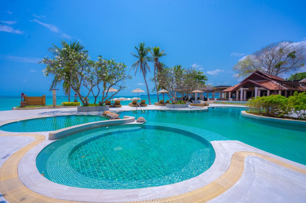 Chaweng Regent Beach Resort 4*