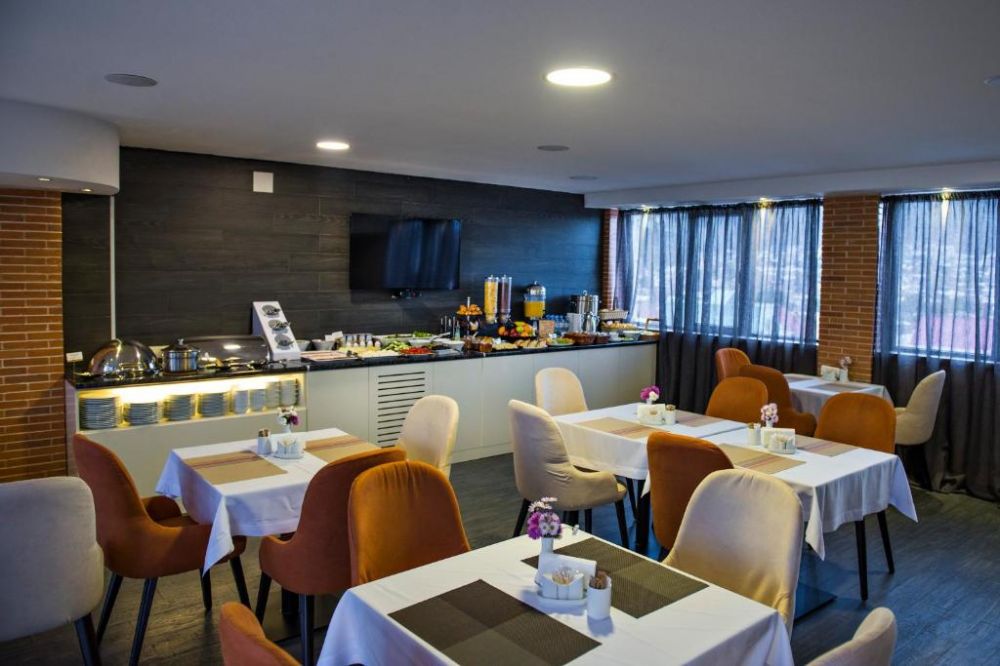 Tbilisi Inn 4*