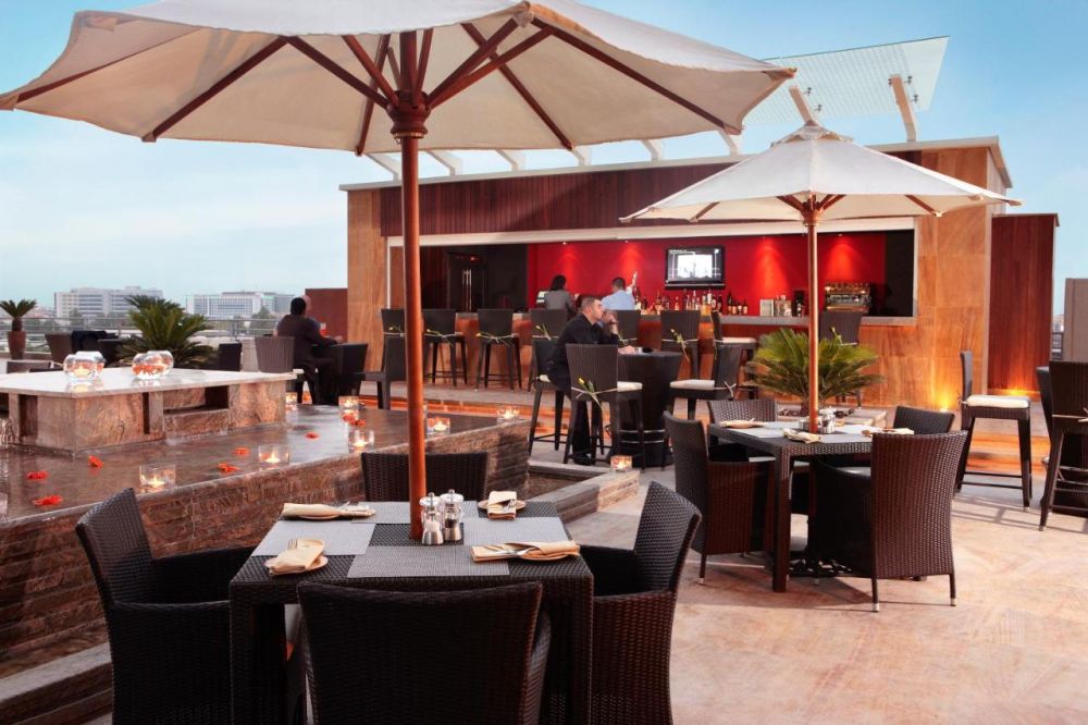 Radisson Blu Hotel Barsha Heights (Ex. Media Rotana) 5*