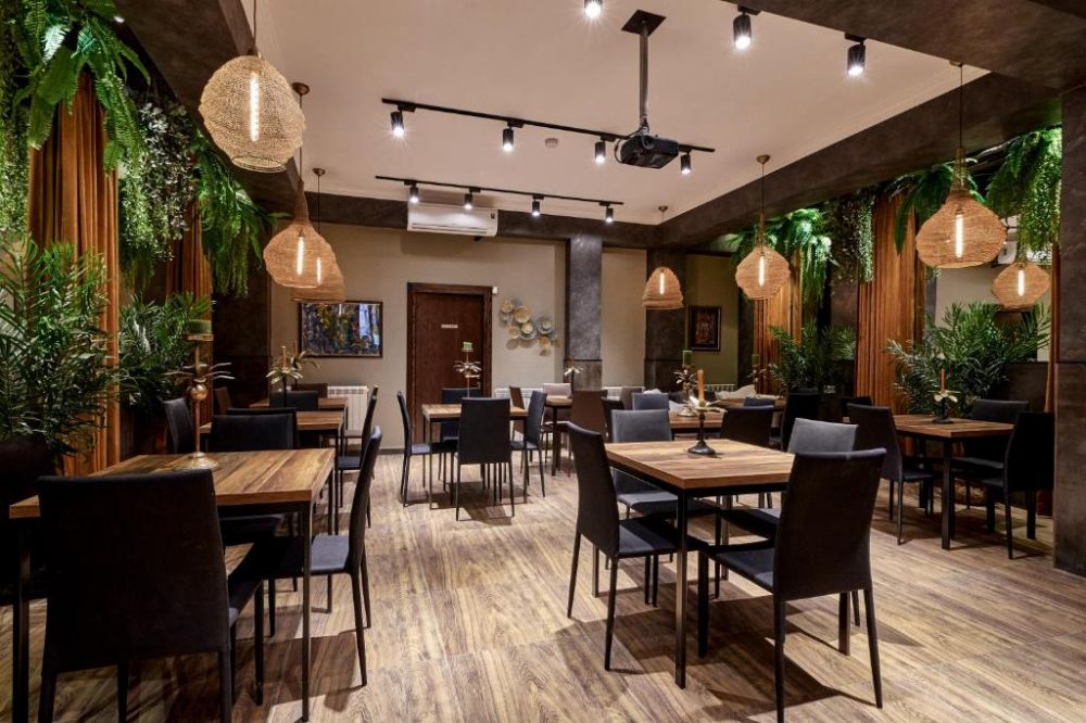 City Hotel 4*