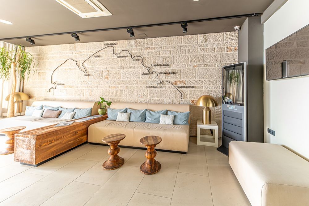 Aleksandar Hotel Restaurant & Wine Bar 4*