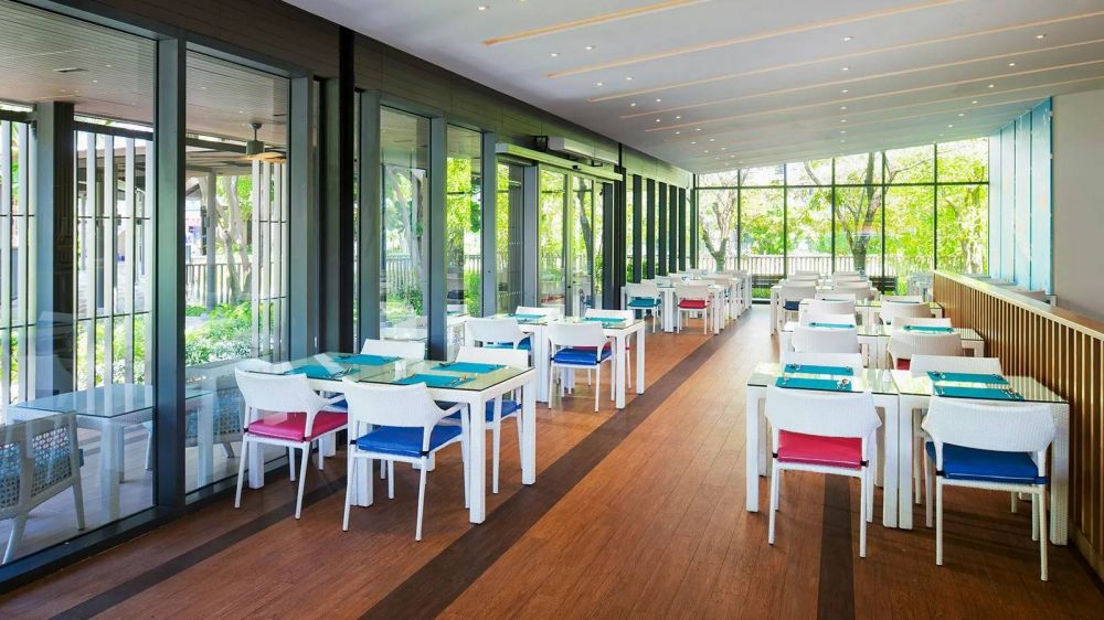 Ozo Phuket 4*