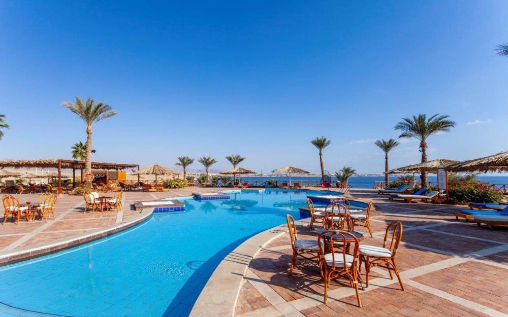Club Reef Hotel 4*