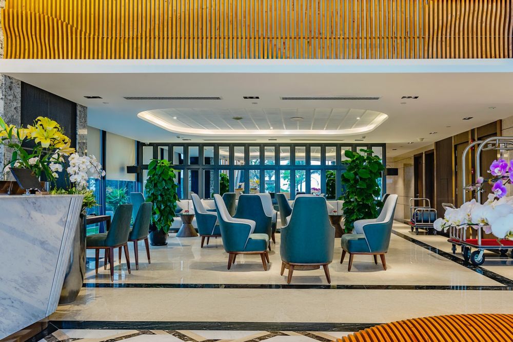Peninsula Hotel Da Nang 5*