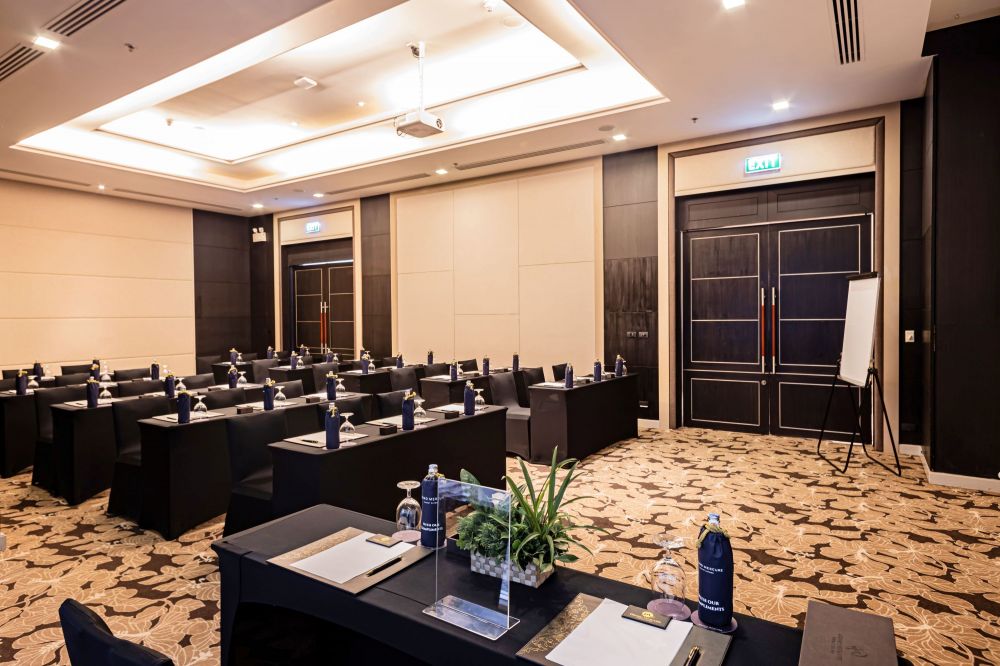 Grand Mercure Phuket Patong 5*
