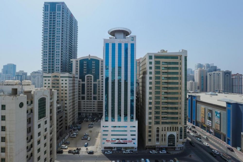 Royal Grand Suite Hotel Sharjah 