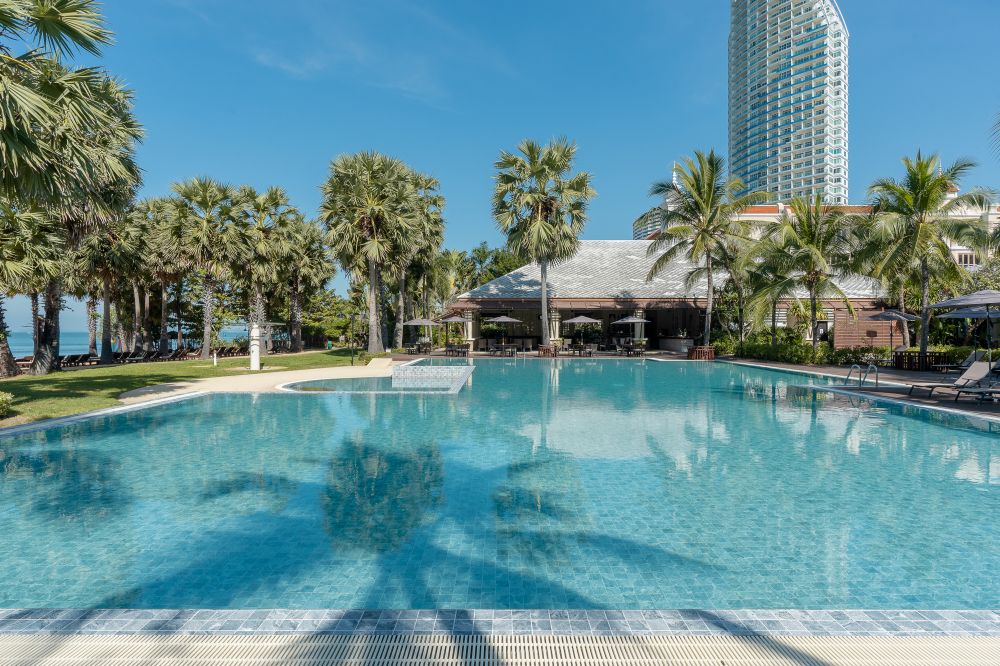 Ravindra Beach Resort & Spa 5*