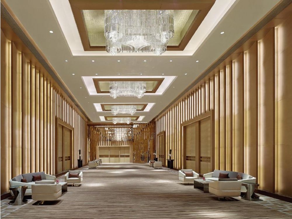 Langham Place Guangzhou 5*