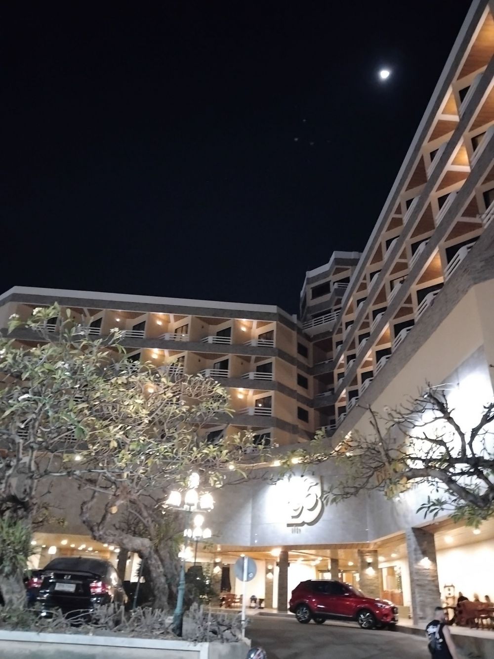 City Beach Resort 3*