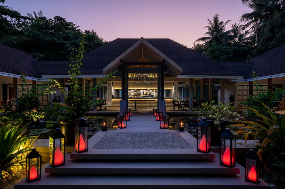 Niva Dhigali Maldives (ex. Dhigali Maldives) 5*