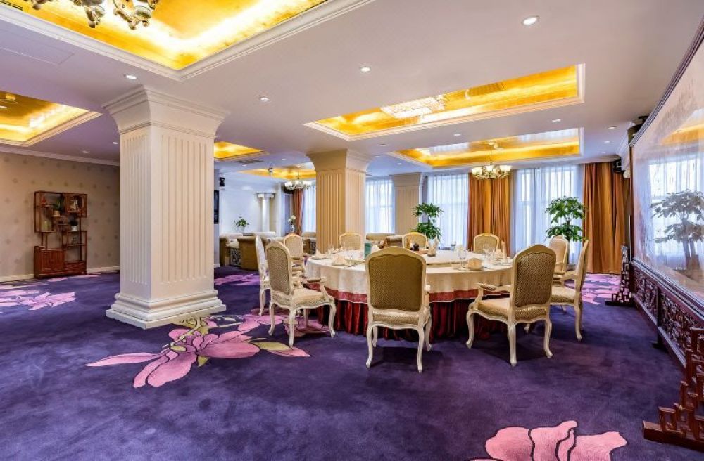 Feitian Hotel Beijing 4*
