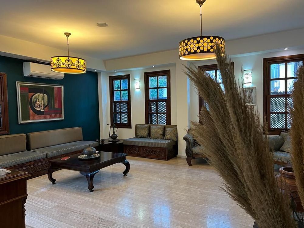 Argos Hotel 