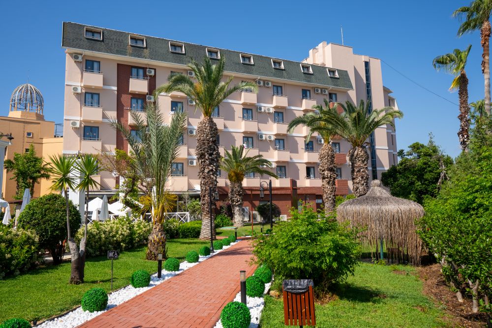 Club Aqua Plaza Hotel 5*