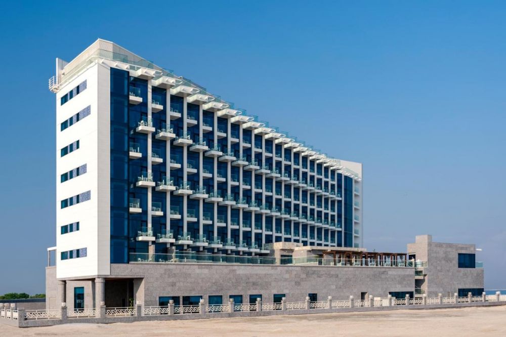 Sea Point Hotels LLC (ex. Park Regis By Prince Hotel LLC) 4*