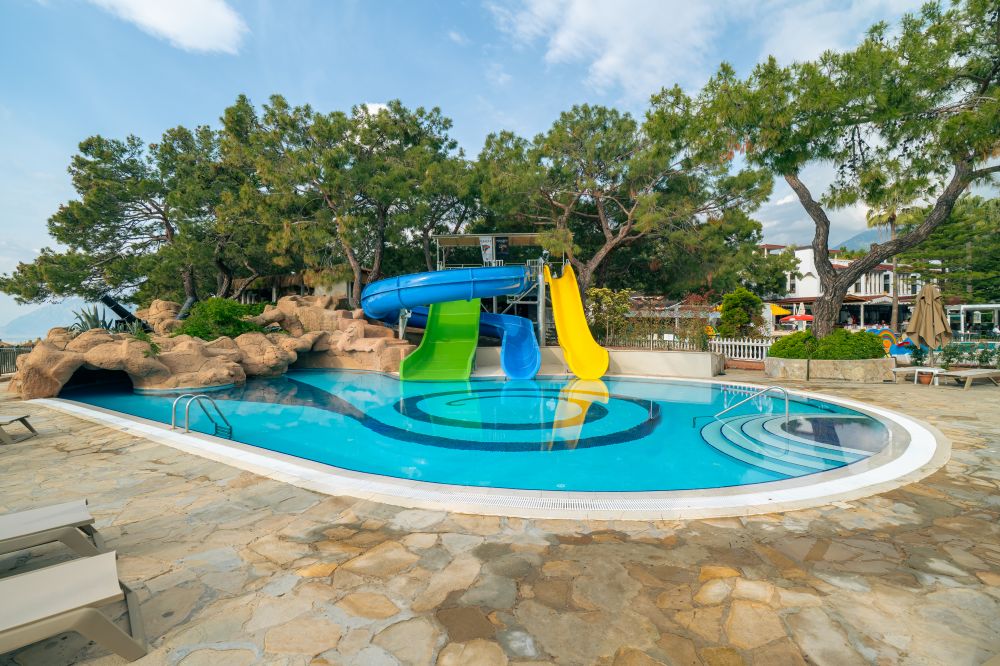 Pirates Beach Club 5*