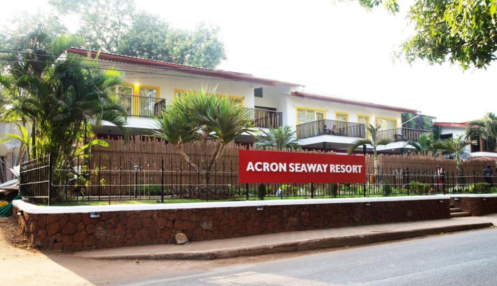 Acron Seaway Resort 3*